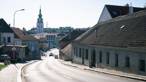 トルシェビーチ市へ続く道（チェコ共和国）の写真