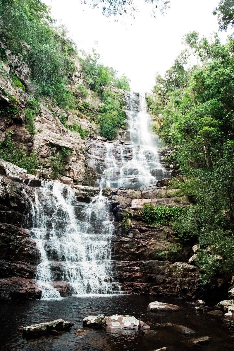 「段に分かれ落ちる滝」の写真