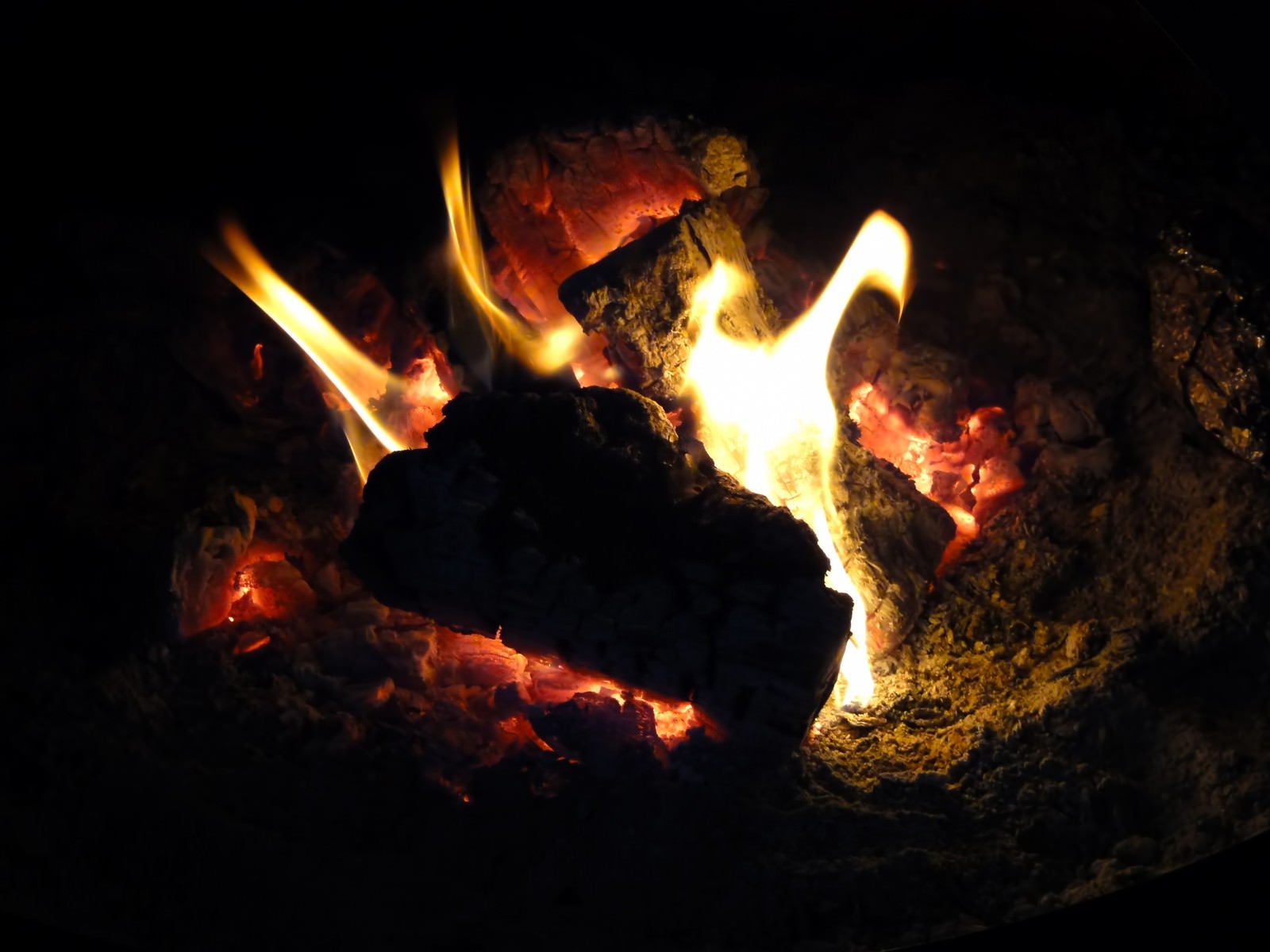 「暖炉の火」の写真