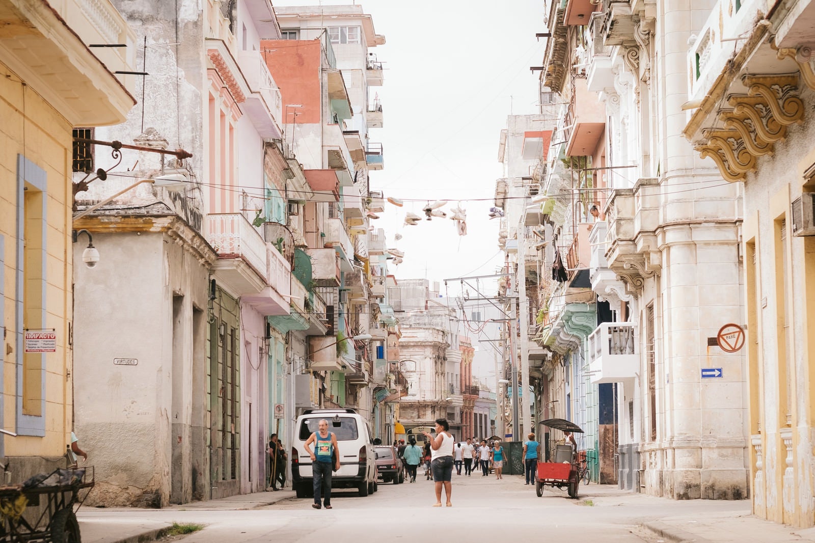 「フォトジェニックなハバナの街並み」の写真