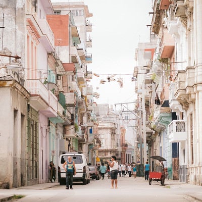 フォトジェニックなハバナの街並みの写真