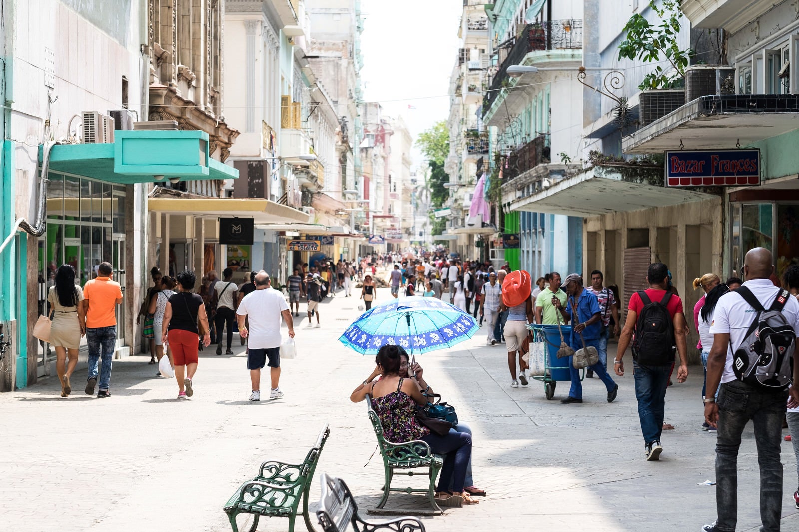 「レトロな美しいハバナの街並み」の写真