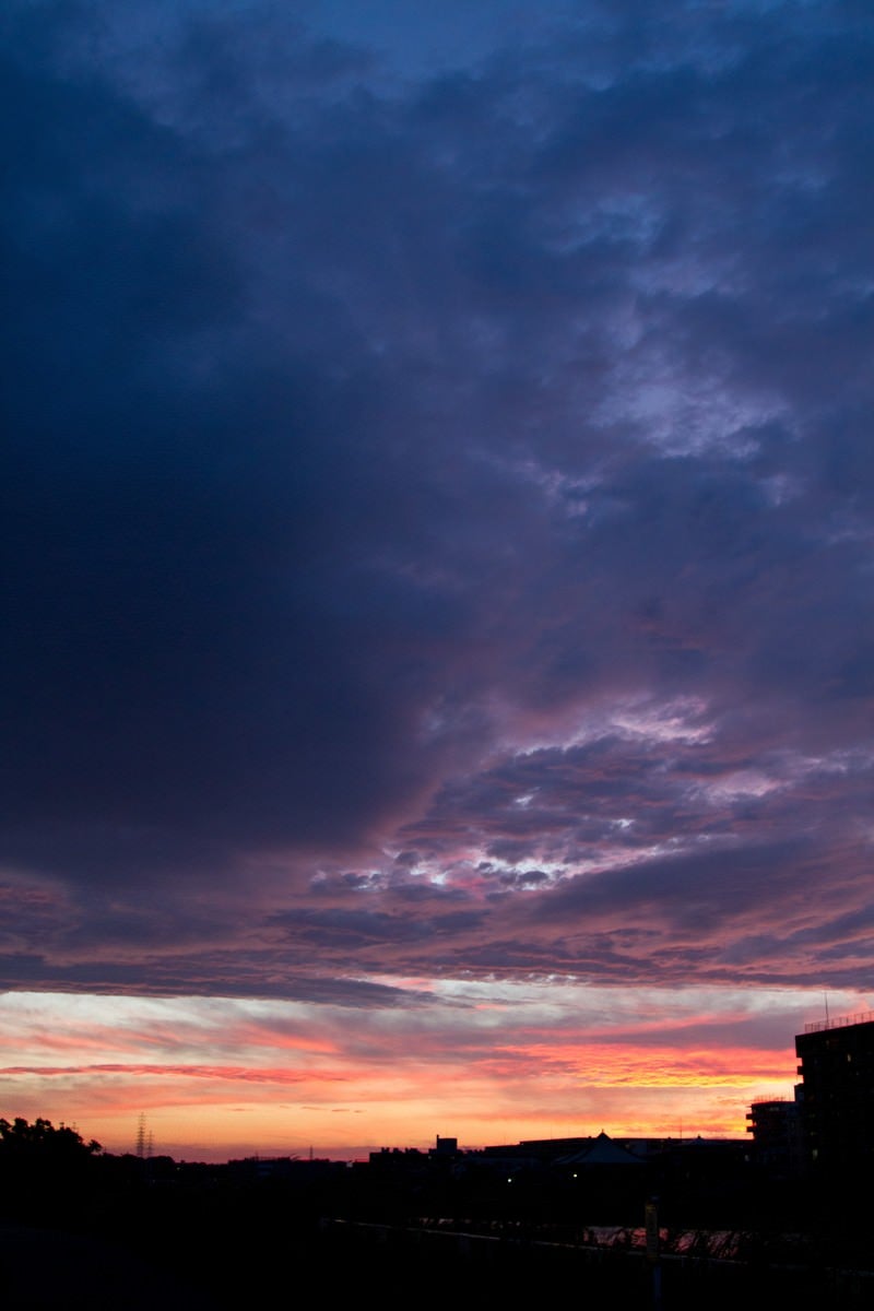 「夕暮れのオレンジ空」の写真
