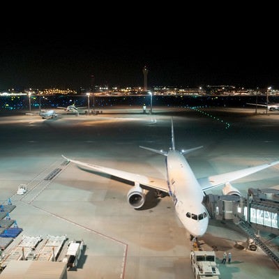 空港展望デッキ（夜）の写真