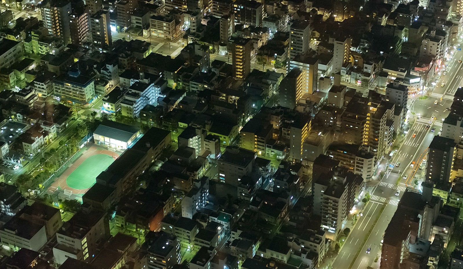 「シムシティのような街（夜景）」の写真