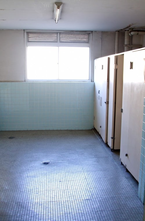 学校のトイレの写真