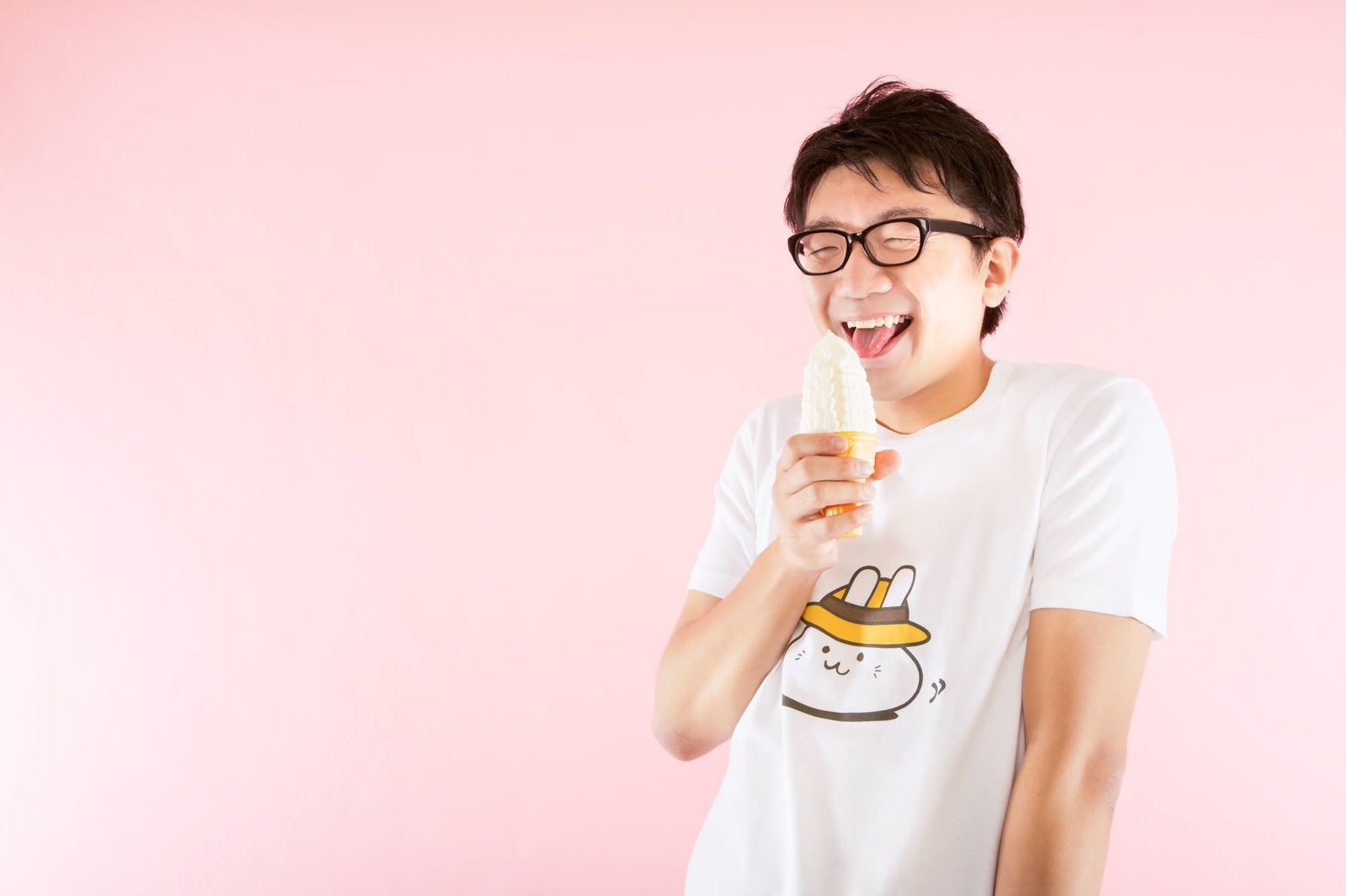 「かわいいおとなもだいすき☆バニラアイスクリーム ﾃﾍｯ」の写真［モデル：OZPA］
