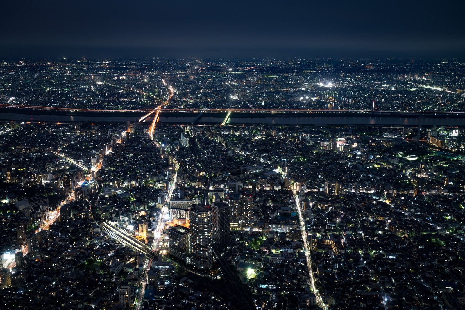 「都会の夜景」の写真