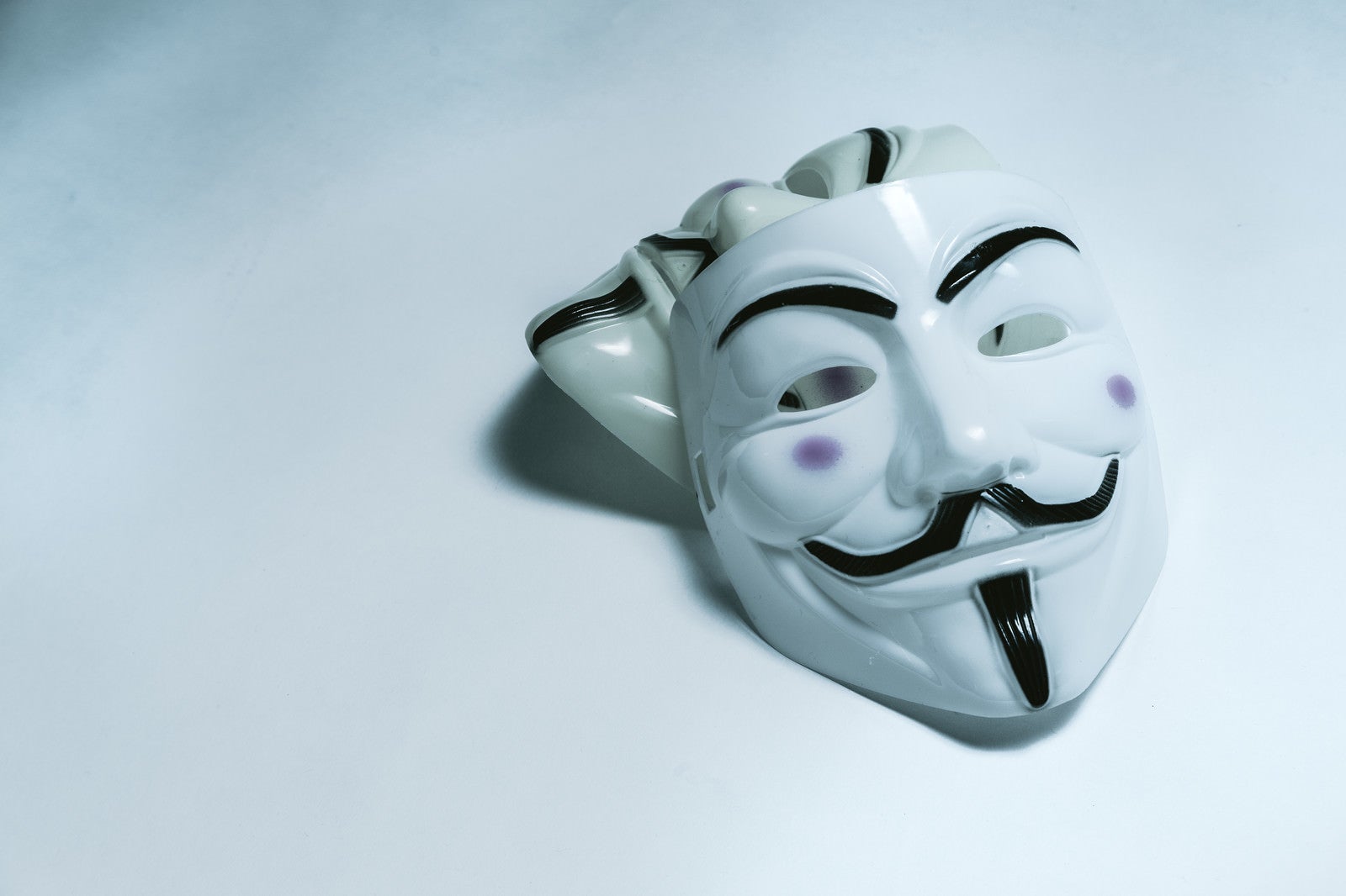 「匿名社会（匿名な仮面）」の写真