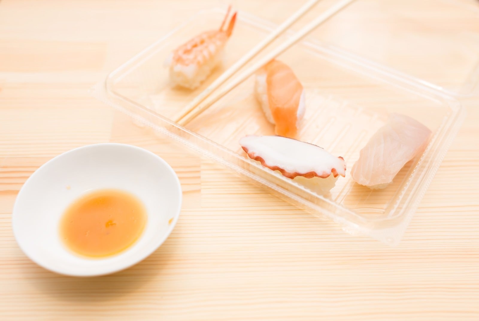 「食べ残された寿司」の写真