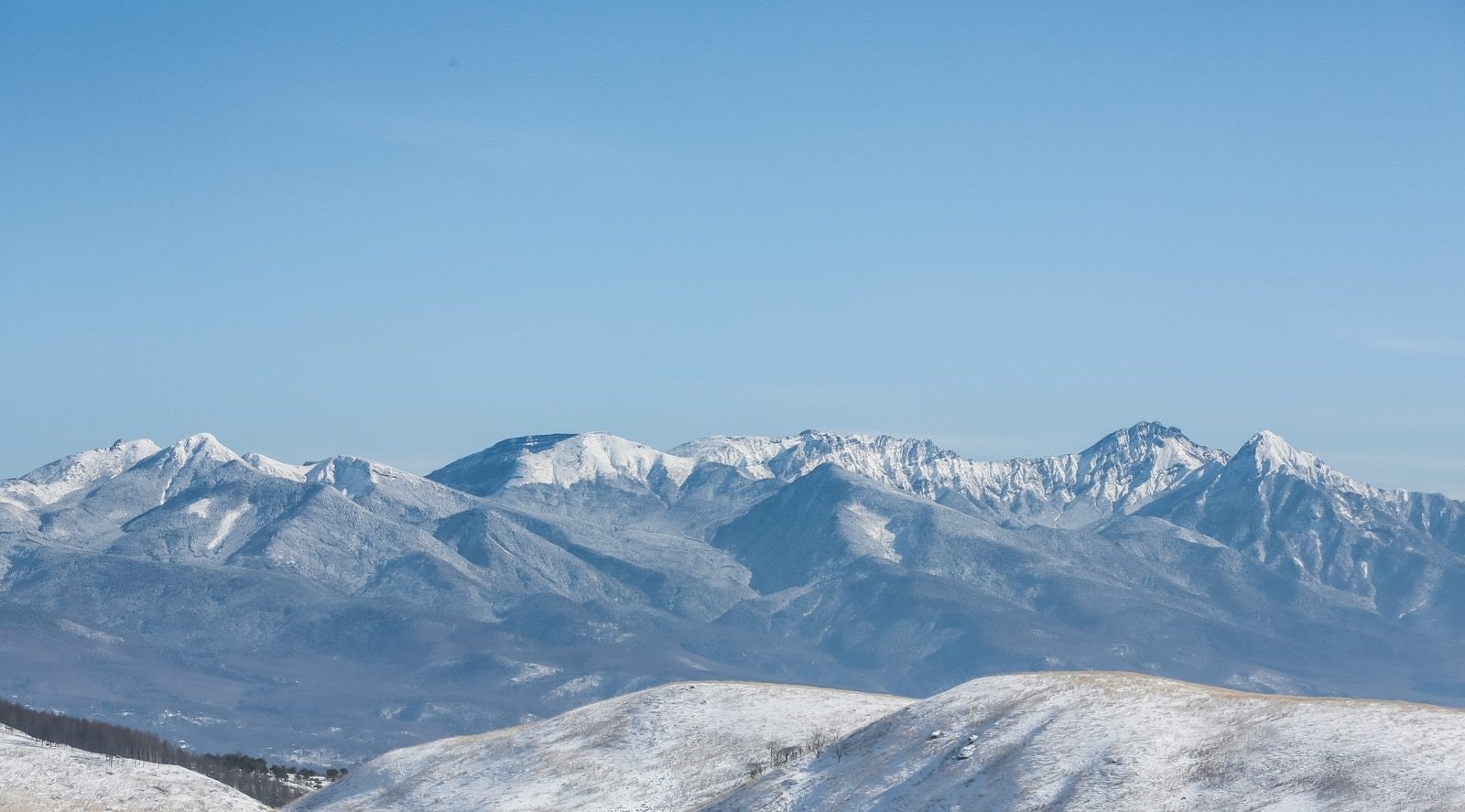 「冬の八ヶ岳連峰（天狗岳）」の写真