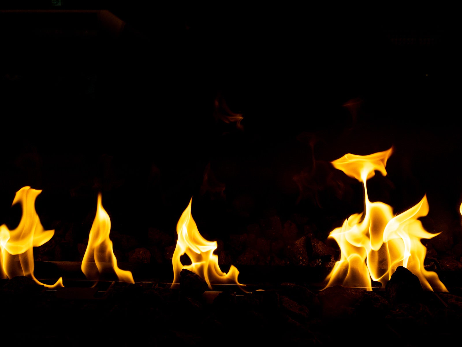 「メラメラ燃える炎」の写真