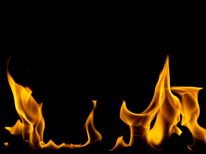 炎がメラメラと燃えるの写真
