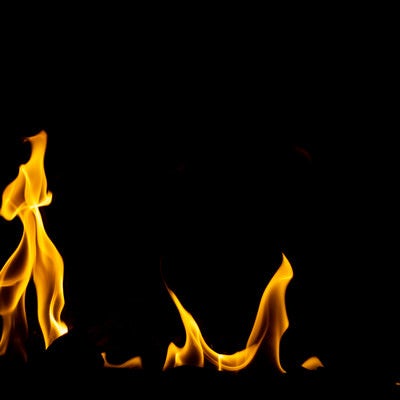 燃える炎（ほのお）の写真