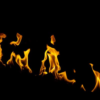 熱く燃える炎の写真