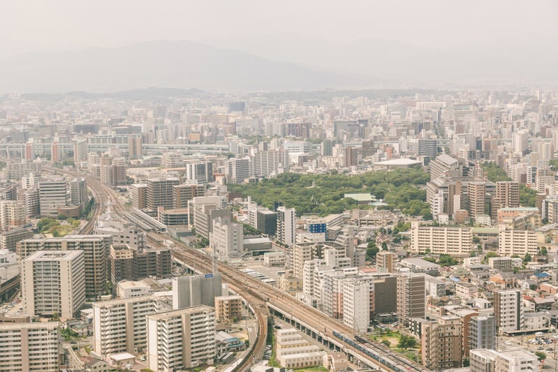 PM2.5がひどい日の福岡上空から市内の様子の写真