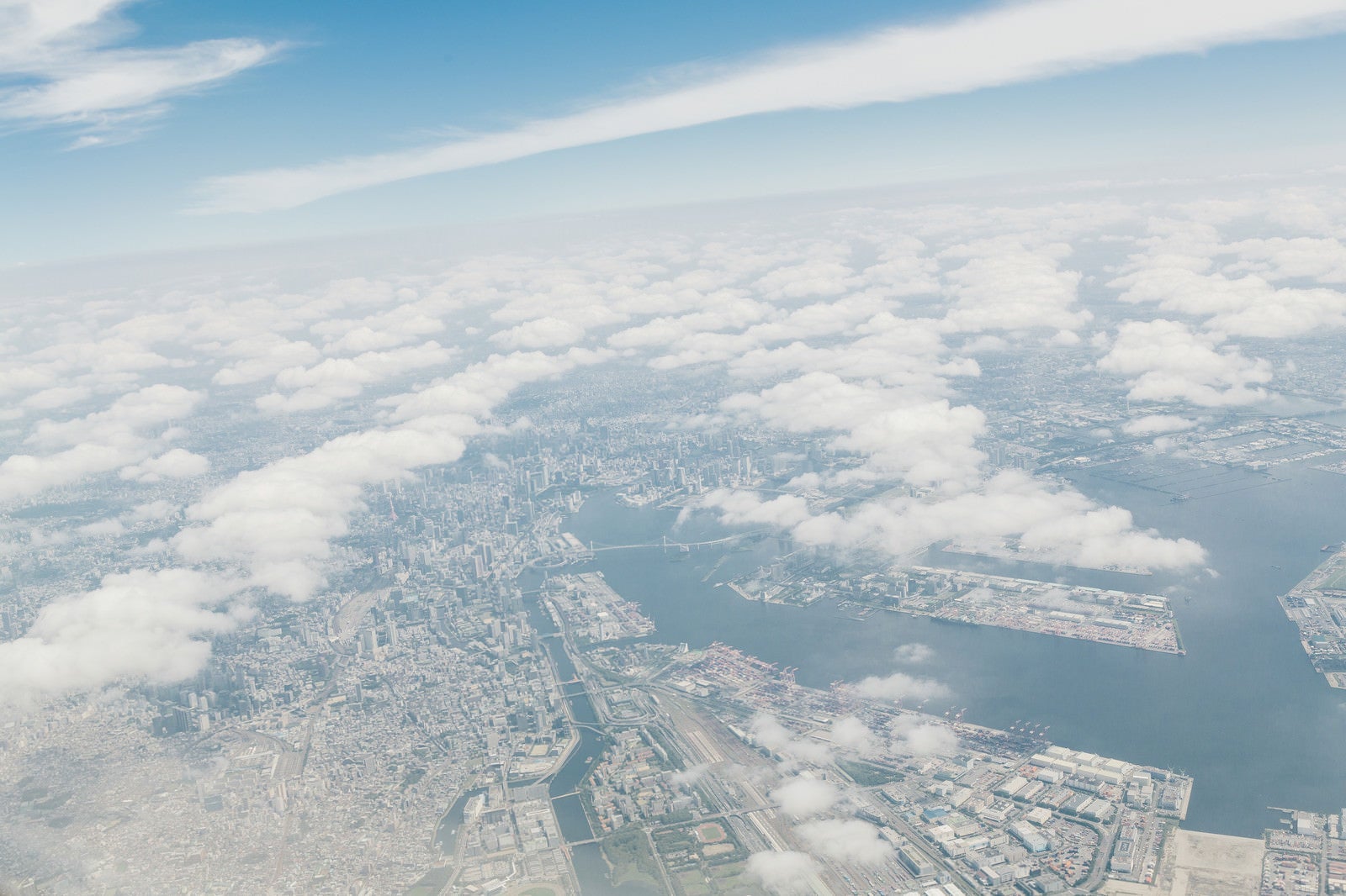 「東京上空からの様子」の写真