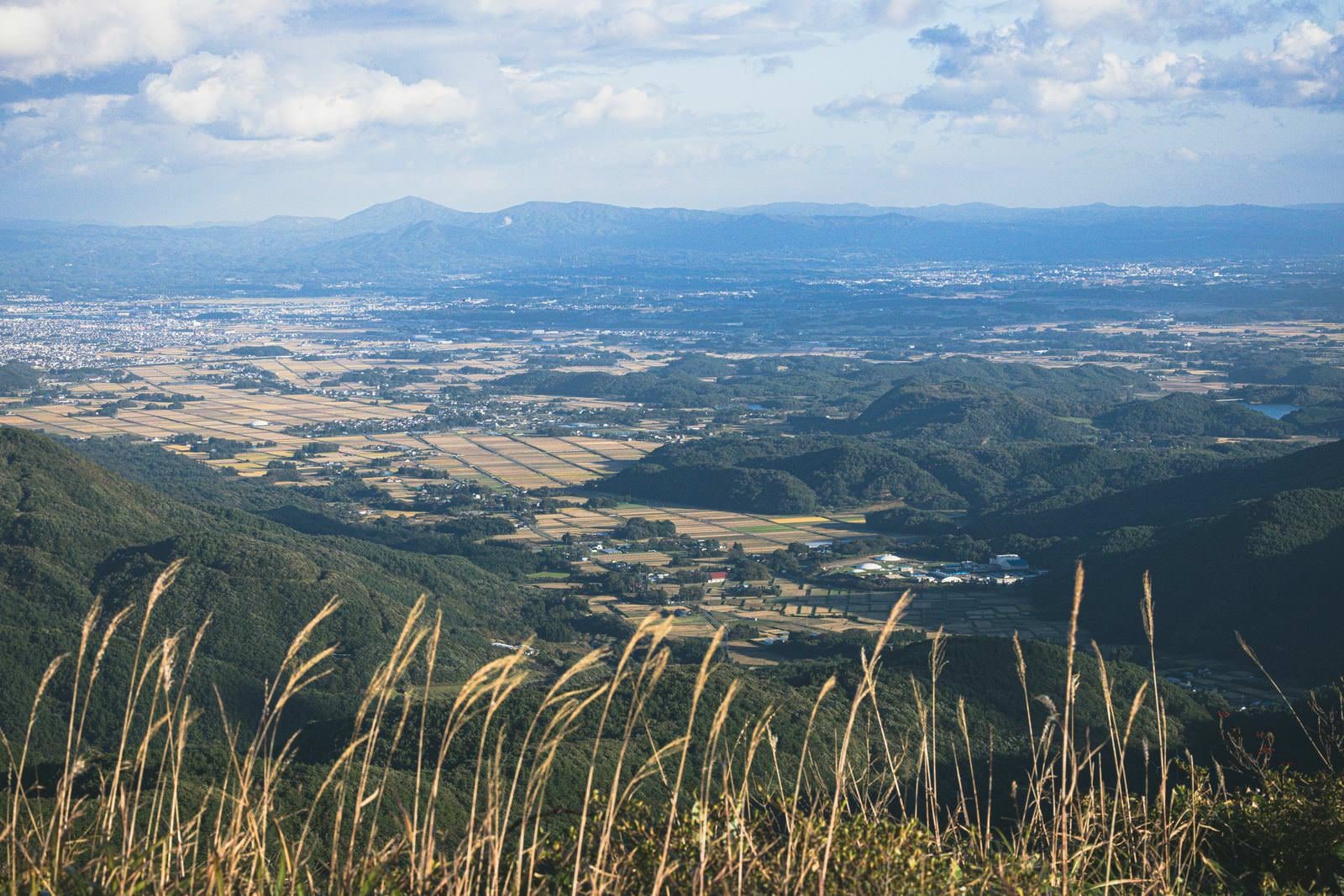 「御霊櫃峠から眺める田園風景」の写真