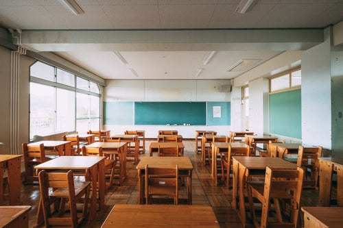 大熊インキュベーションセンターの旧校舎の教室の写真