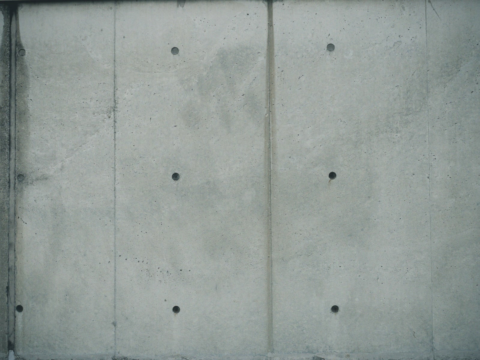「コンクリート打ちっぱなしの壁（テクスチャ）」の写真