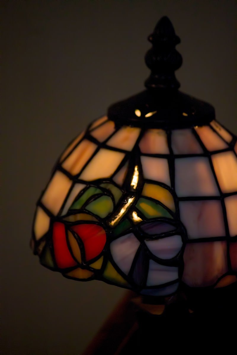 「ステンドグラス風のランプ」の写真
