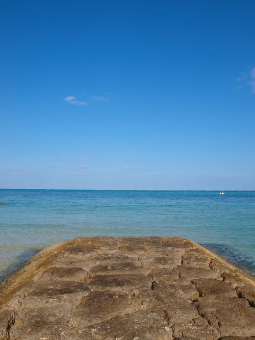 沖繩県恩納村の海の写真