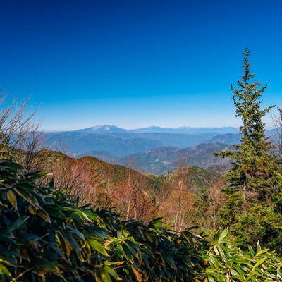 恵那山山頂から見る御嶽山方面の写真