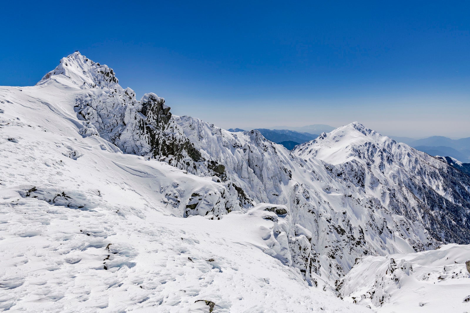 「冬の宝剣岳（木曽山脈）」の写真