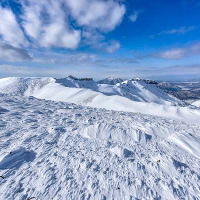 冬の安達太良山外輪の景色の写真
