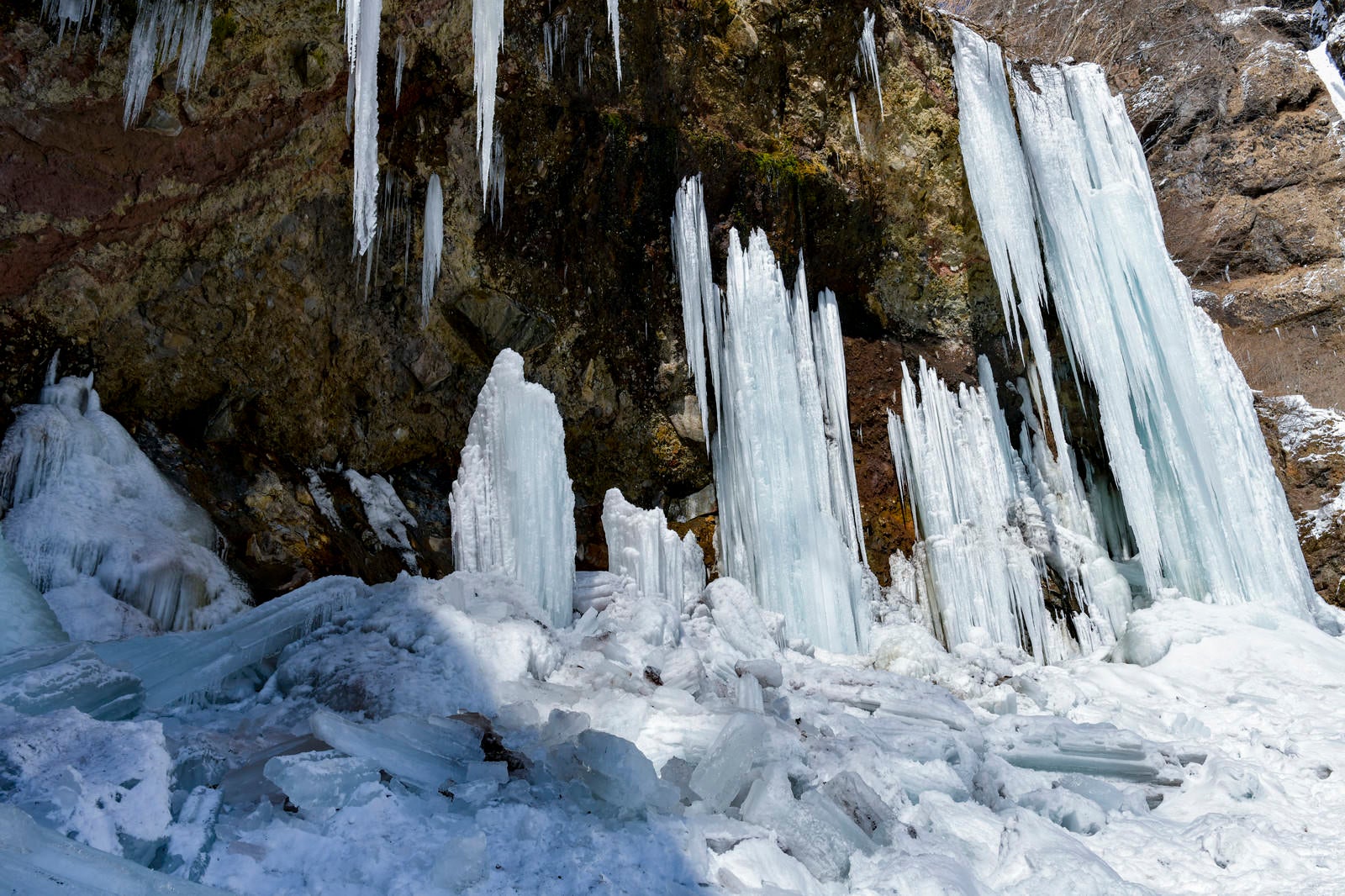 「崩れ落ちた氷柱」の写真