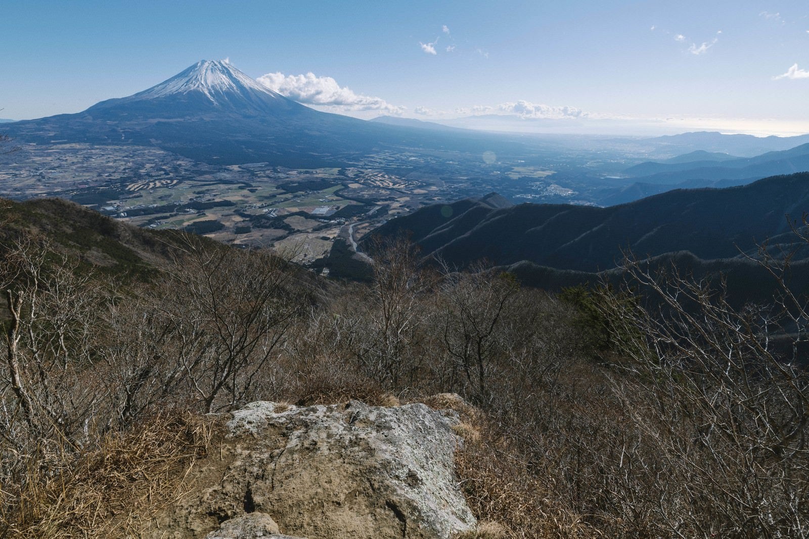 「毛無山展望台から見る富士山」の写真
