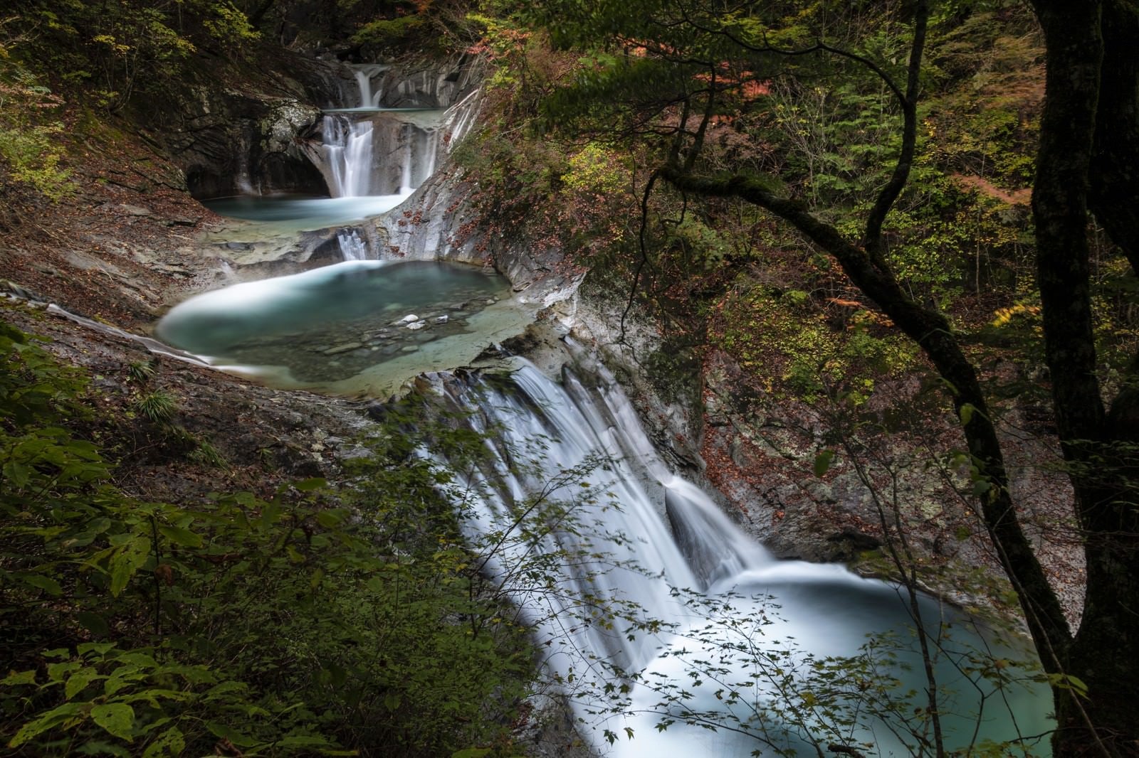 「西沢渓谷七つ釜五段の滝」の写真