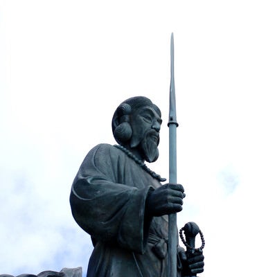 男体山山頂の日本武尊（やまとたけるのみこと）の写真