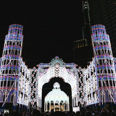 美しい神戸ルミナリエの電飾の写真