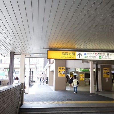 新橋駅汐留方面出口の写真