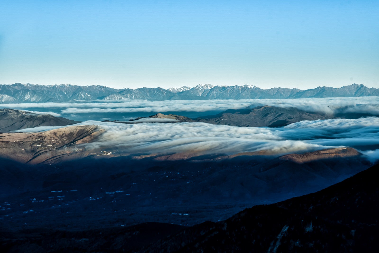 「北アルプスと雲海の大パノラマ」の写真