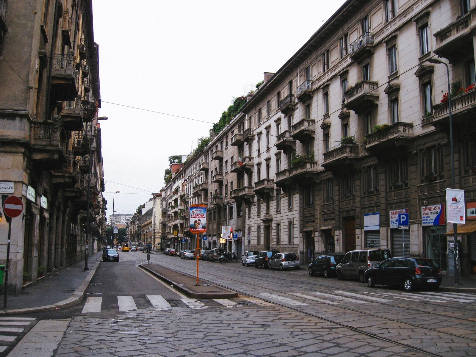 「ミラノの通りと街並み（イタリア）」の写真
