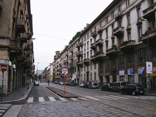ミラノの通りと街並み（イタリア）の写真