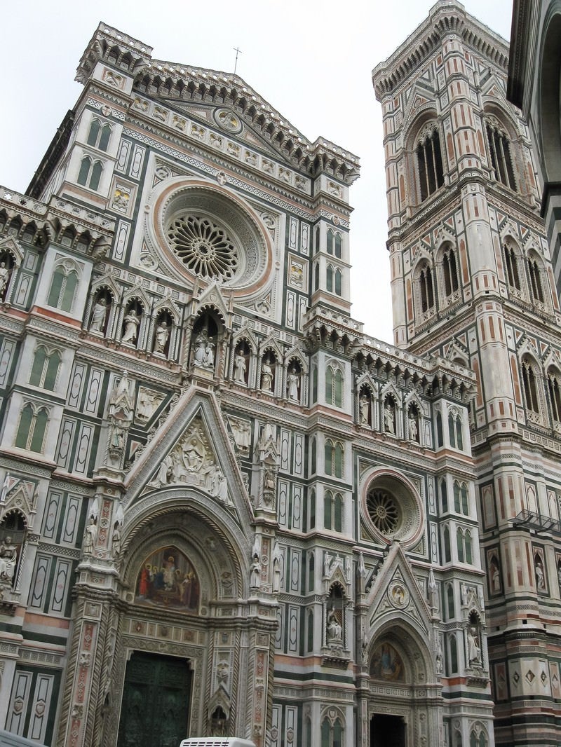 「フィレンツェの大聖堂のファサード」の写真