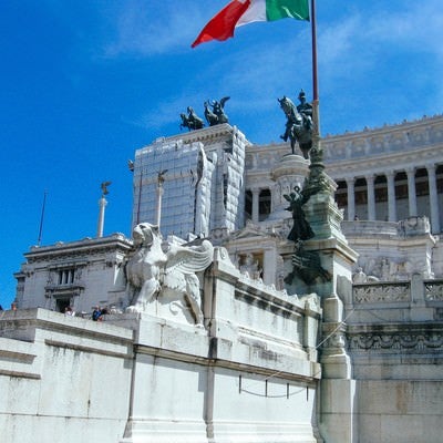ローマの美術館と石像（イタリア）の写真