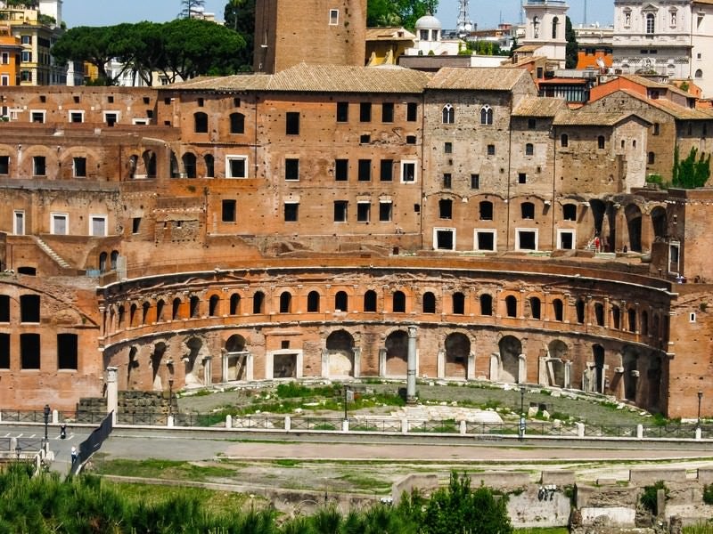 ローマの建造物跡（イタリア）の写真