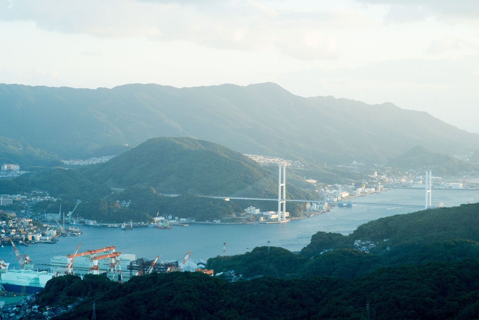 「女神大橋と長崎港」の写真