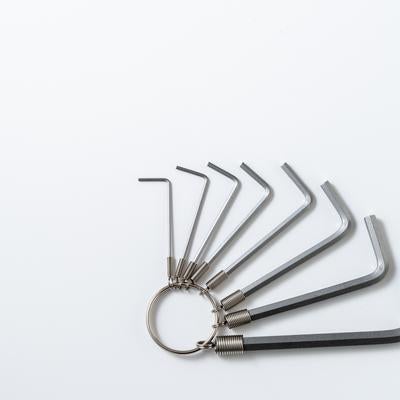 工具セットの六角レンチの写真