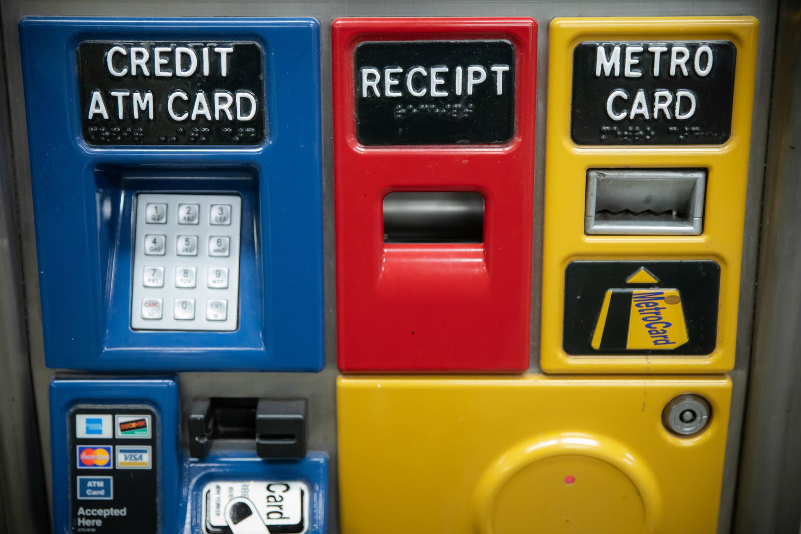 「METRO CARD ATM」の写真
