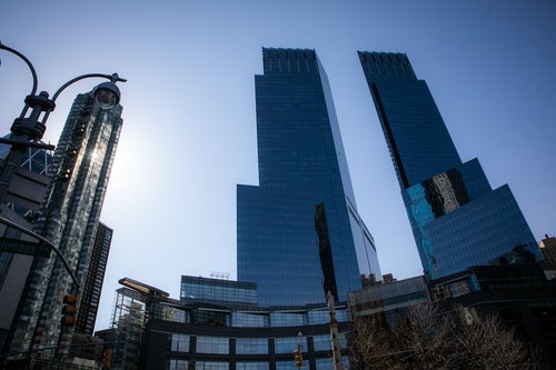 ガラス張りの高層ビル群（ニューヨーク）の写真