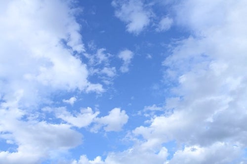青空と雲・今日もいい天気の写真