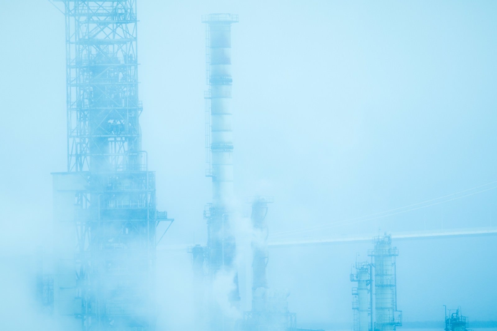 「霧と工場」の写真