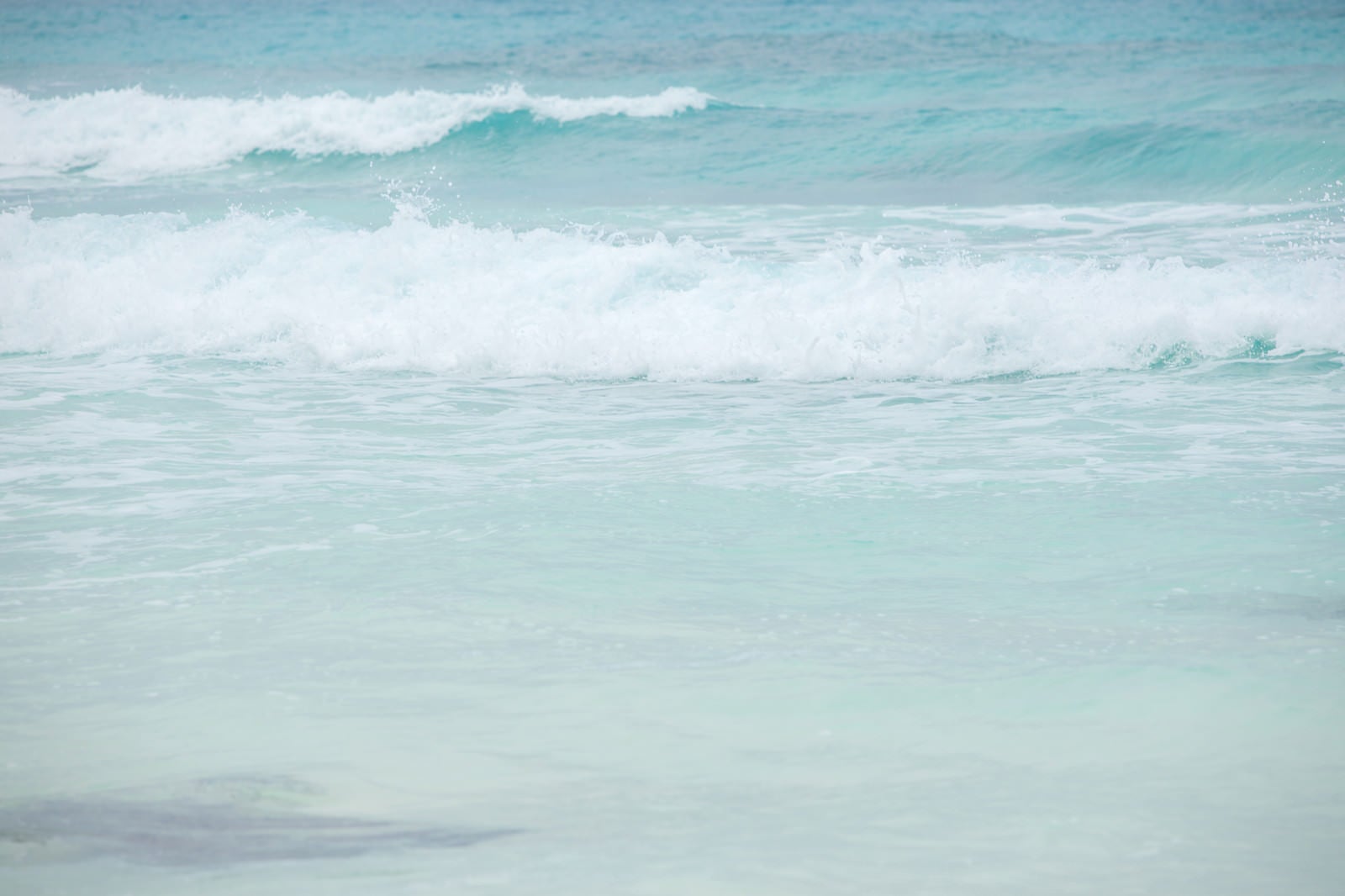 「宮古島の海と波」の写真