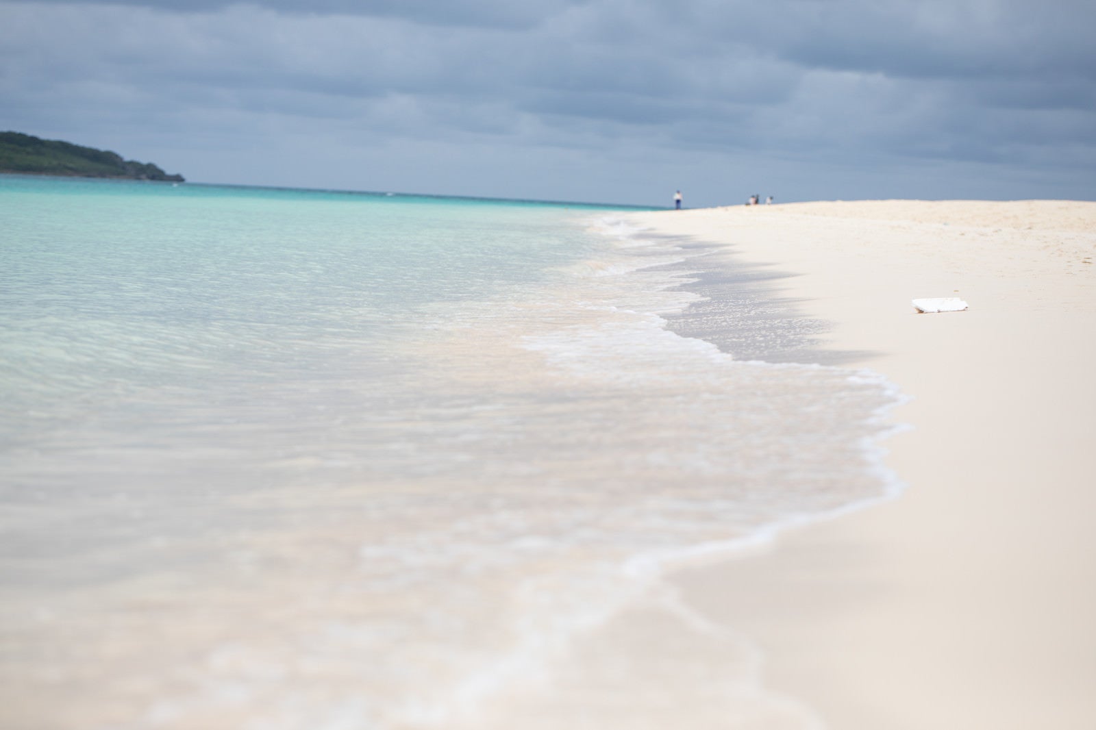 「白い砂浜の海水浴場（宮古島）」の写真