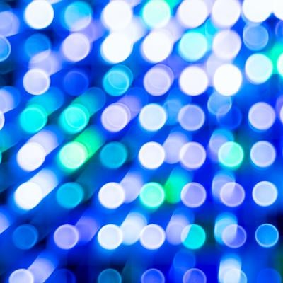 幻想的な青白い光のデジタル壁紙の写真